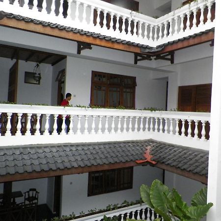 โรงแรมบลาโดะก์ ย้อกยาการ์ตา ยอกยาการ์ตา ภายนอก รูปภาพ